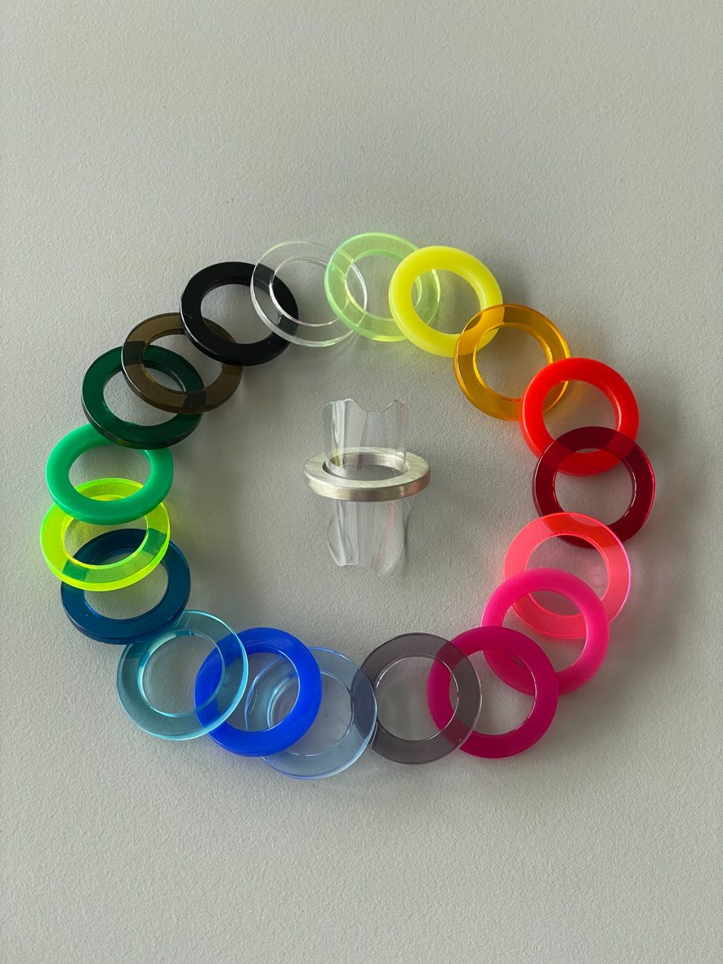 Ringe: Silberring mit 19 Plexiglasringen - Grösse 57 – Neu und originalverpackt aus Turgi von bar_8pdm