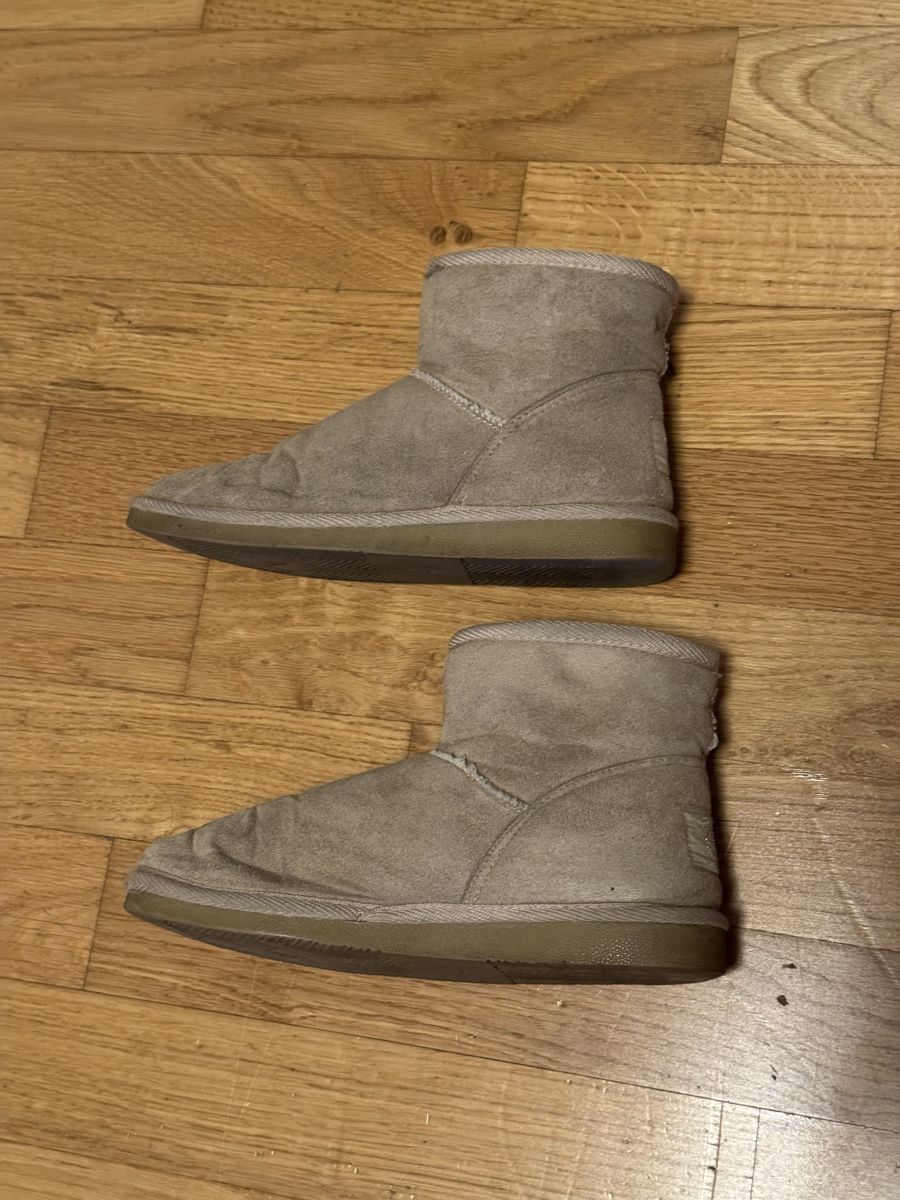 Scarpe da donna: Winterboots Gr.36 gebraucht – Usato da Zürich venduto da lionsk 2