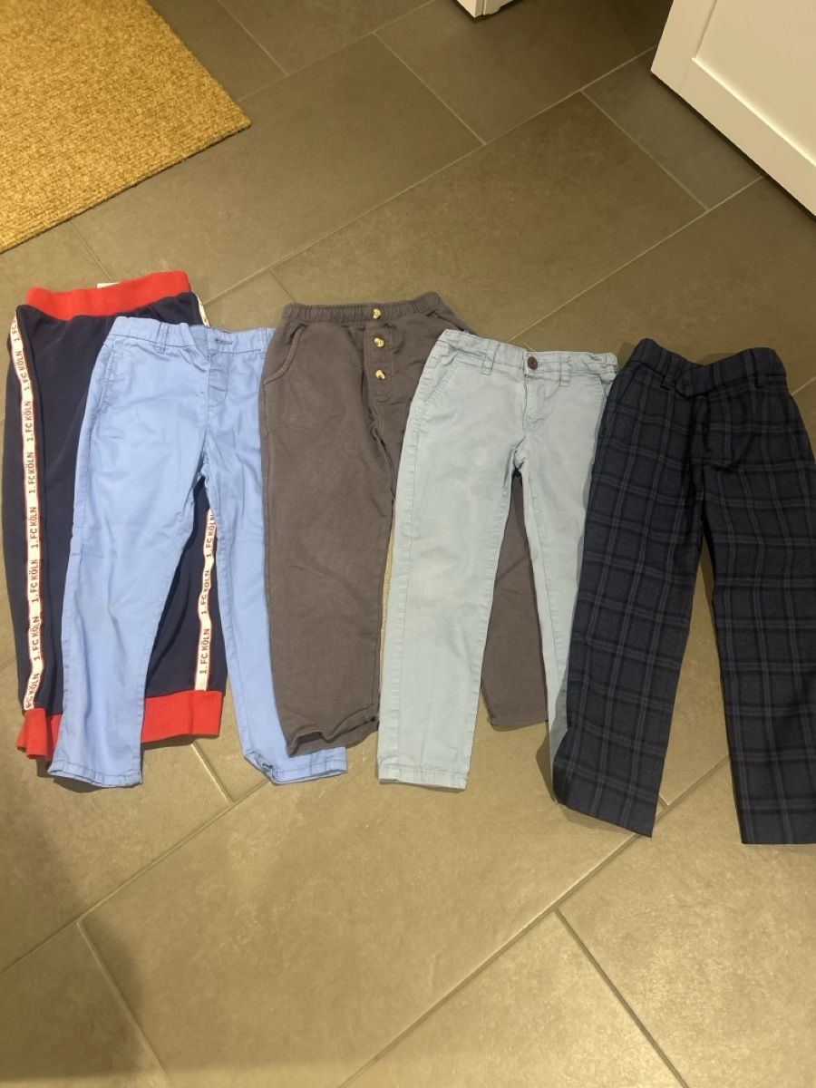 Lotti & Set di vestiti: Hosen Kleiderpaket Junge – Usato da Matzendorf venduto da Fla5
