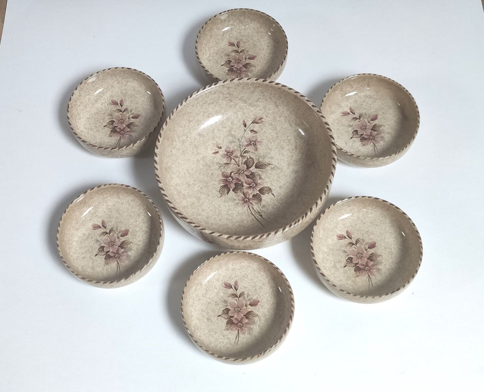 Ciotole: Bols à dessert, peints à la main. – Nuovo (secondo la descrizione) da Lamboing venduto da Qtrica