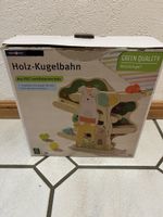 Kugelbahn aus Holz