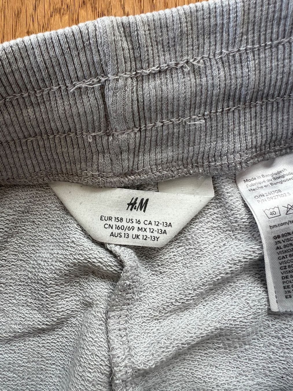 H&M Pantaloni: Shorts H&M Gr.158 – Usato da Lengnau BE venduto da Rubin27 1