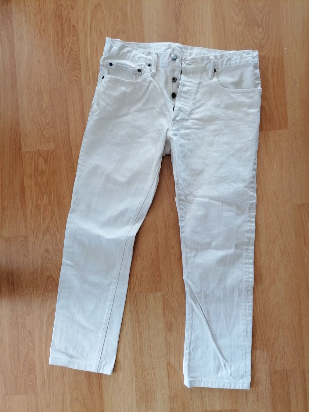 Jeans: Hellbeige Herren Jeans Gr. 33 – D'occasion à Büttikon AG par Amineah 1