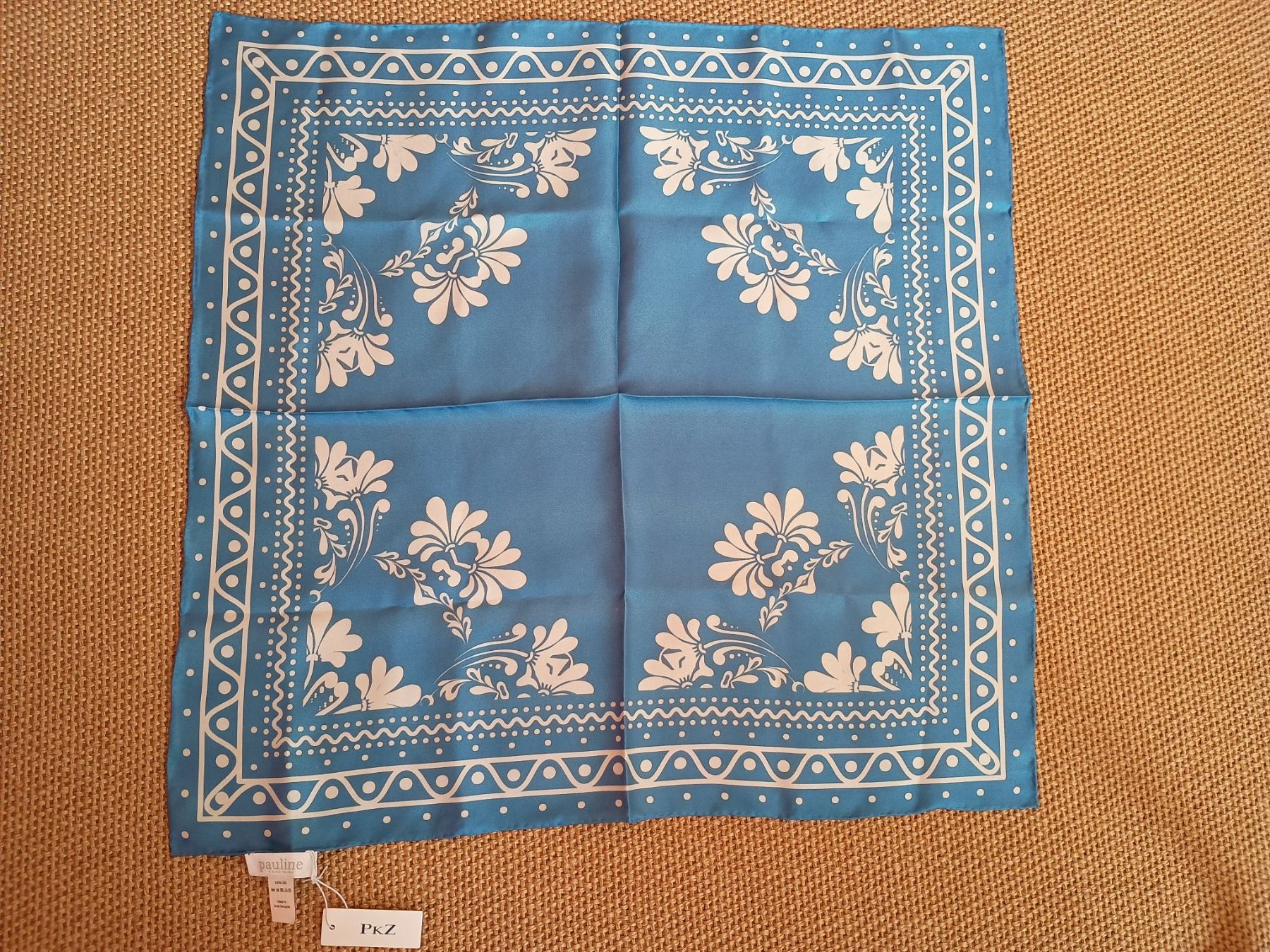 Foulard & Sciarpe: PKZ Tuch aus Seide "PAULINE" – Nuovo e nell'imballaggio originale da Buchs AG venduto da ReaNaTsch