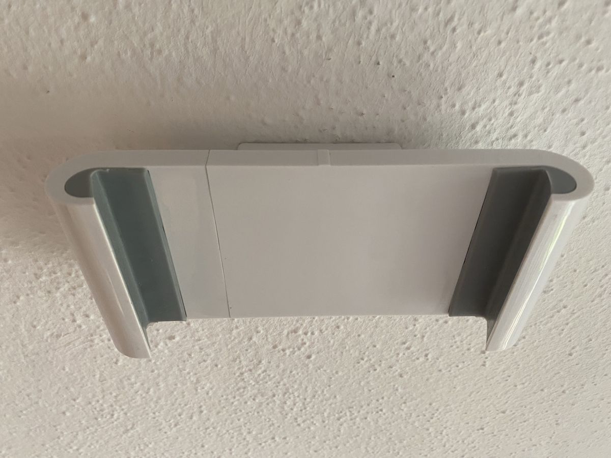 Staffa per monitor: Tablet Halterung Wandmontage iPad Halterung weiss – Usato da Rubigen venduto da Mukuru 1