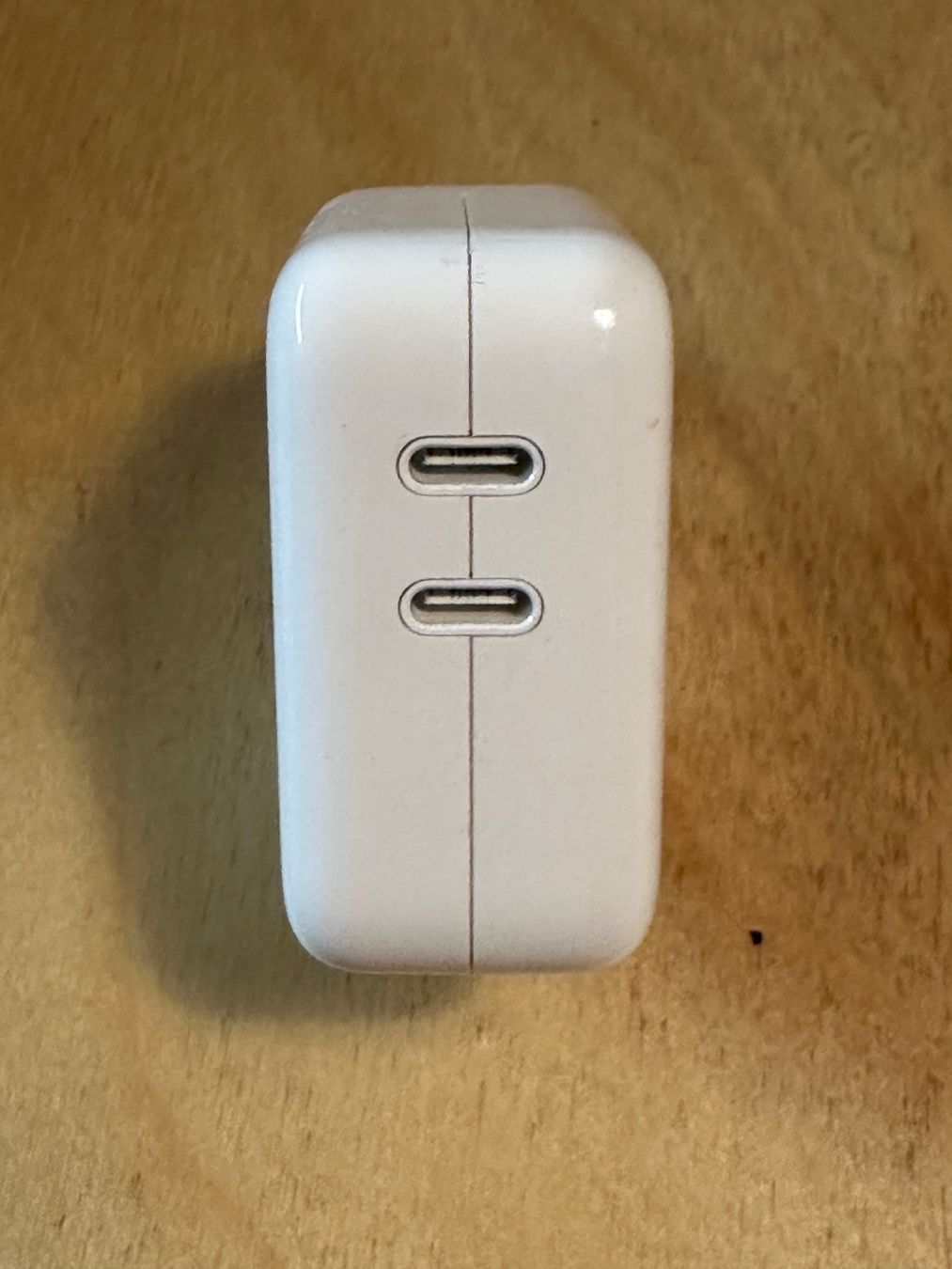 Apple Caricabatterie: Apple 35W Dual USB‑C Power Adapter Charger Plug iPhone iPad – Usato da St. Gallen venduto da S_rnw2 2