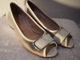 Pumps weiss/silber Gr. 38
