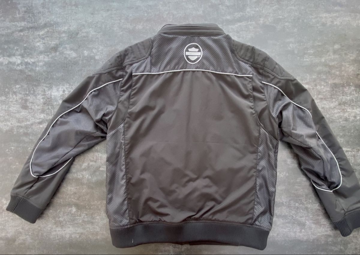 Harley-Davidson Jacken: Harley Davidson Jacke, Top Zustand, Grösse M – Neu (gemäss Beschreibung) aus Oberdorf SO von sm67 1
