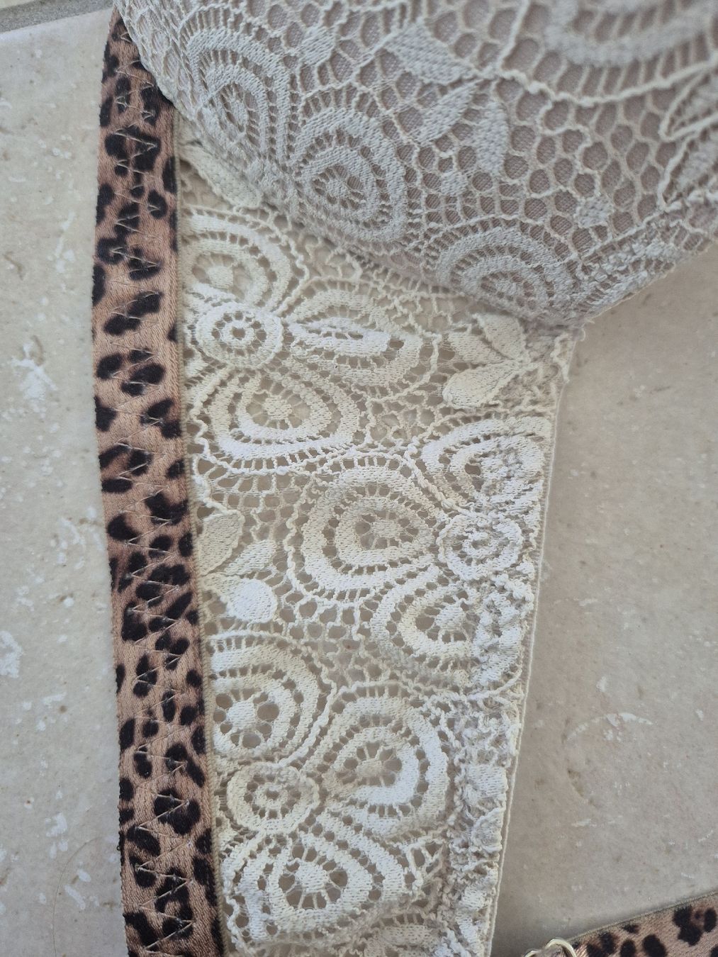 Intimissimi Altra biancheria intima: BH Intimissimi beigefarben mit Spitze Leopard 75C – Usato da Adliswil venduto da Stardust11 2
