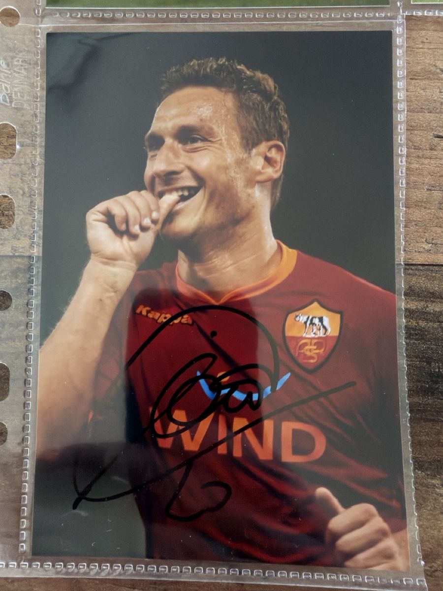 Autografi: Francesco Totti original Autogramm AS Roma Legende – Usato da Widnau venduto da Spetz