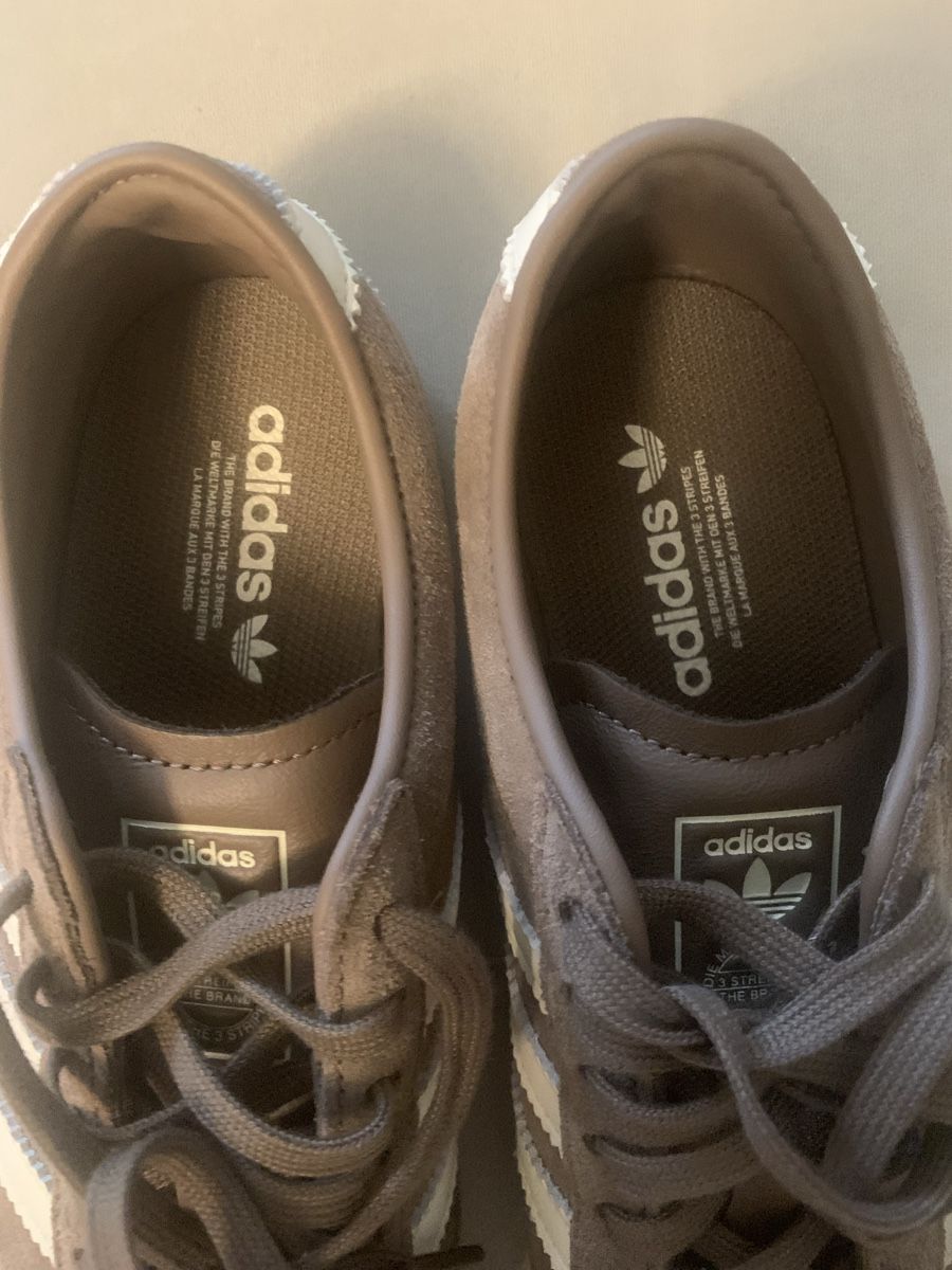 Adidas Chaussures femmes: Adidas Turnschuhe  – D'occasion à Bergdietikon par zor_856j 5