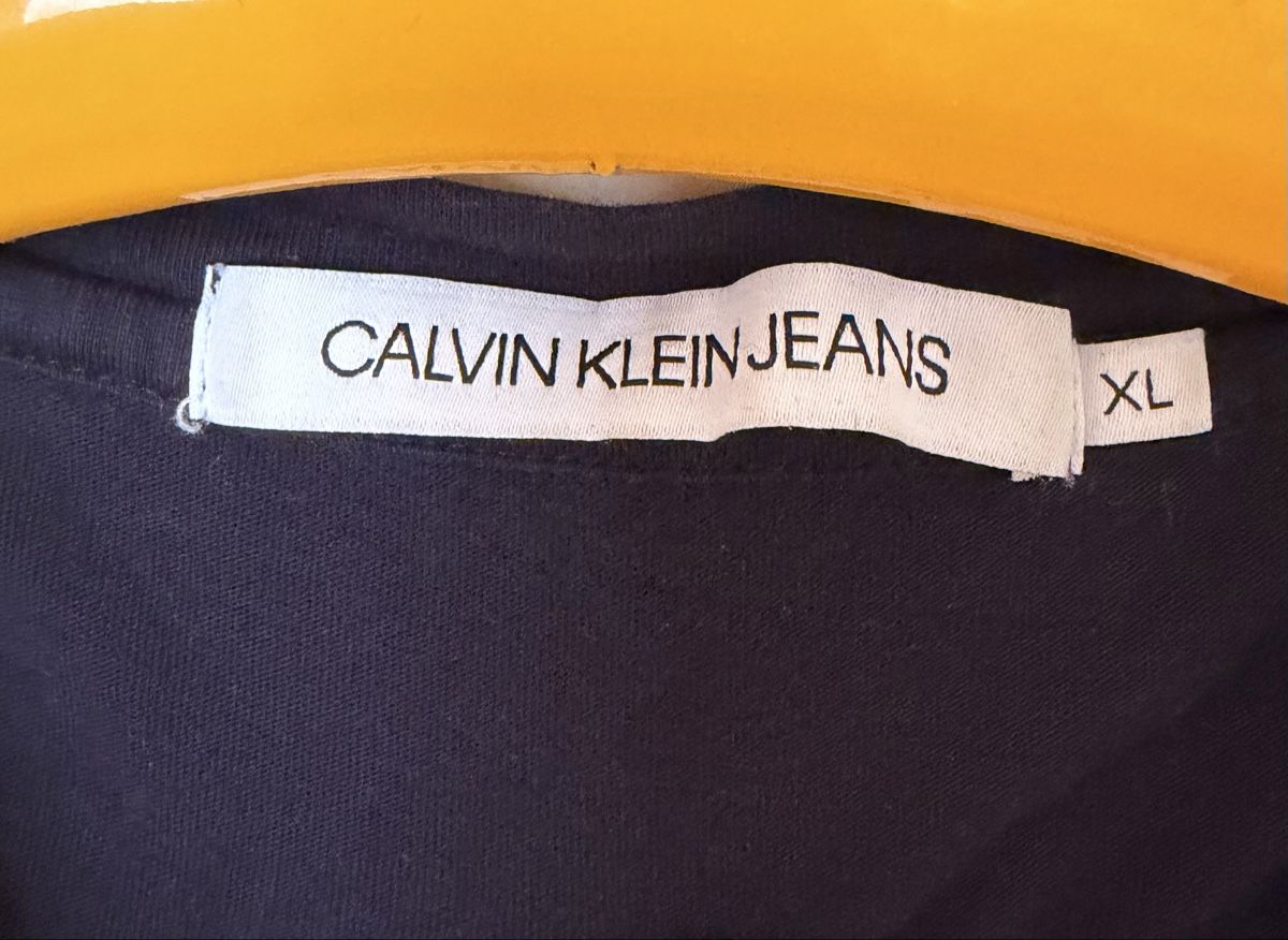 Calvin Klein Maglioni & Felpe: Calvin Klein Jeans Langarmshirt Gr. XL – Usato da Lengnau BE venduto da tho_8v9x 1