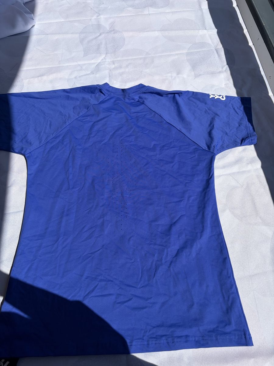 T-Shirts: T-shirt sport Nebbia – Neu und originalverpackt aus Pully von ari_78pk 4