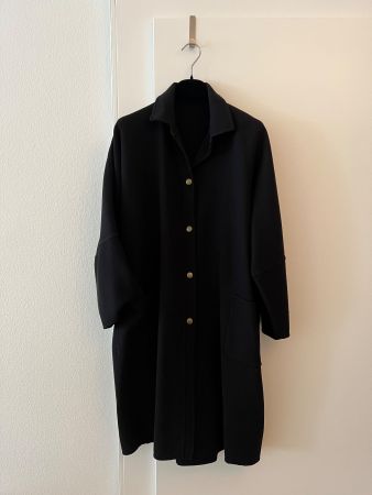 Schwarzer Herbst Wollmantel, Oversize Look, Gr. L, APHRU