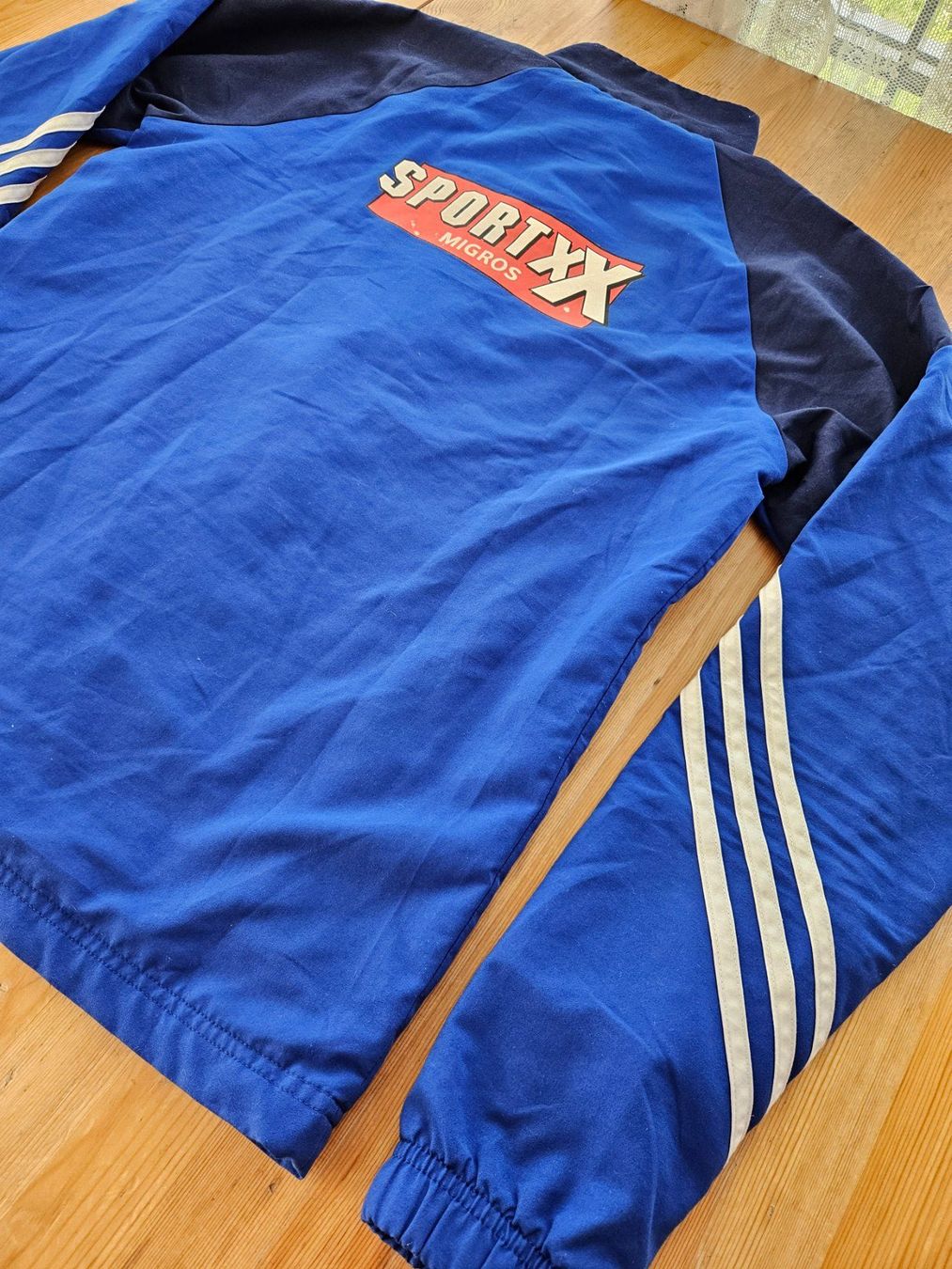 Canottiere & Pantaloni: FC Luzern Jacke #14 adidas Grösse S FCL Pullover Training – Usato da Hägglingen venduto da United-Village-Trade 8