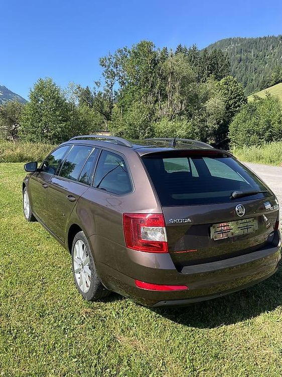Skoda Automobili: Skoda Octavia Combi 2.0 Tdi 4x4 2016 – Usato da Zweisimmen venduto da fiatabarth 2