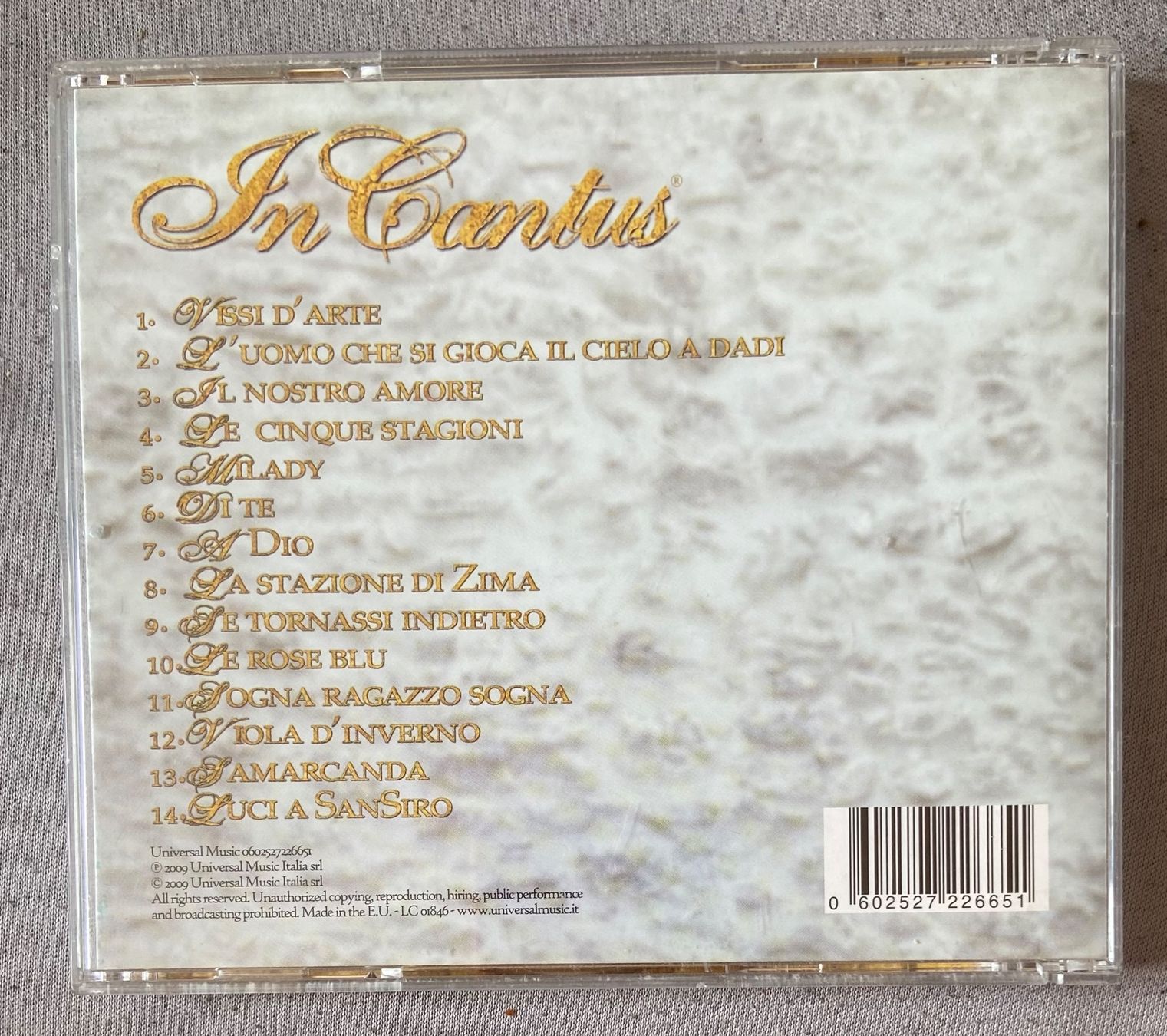 CD: CD Roberto Vecchioni - In Cantus – Usato da Luzern venduto da Lycka 1
