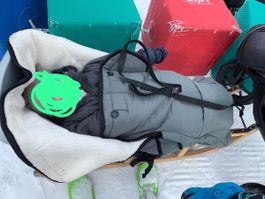 46 Nord Schlittensack mit Eko Kindersitz grau neuwertig