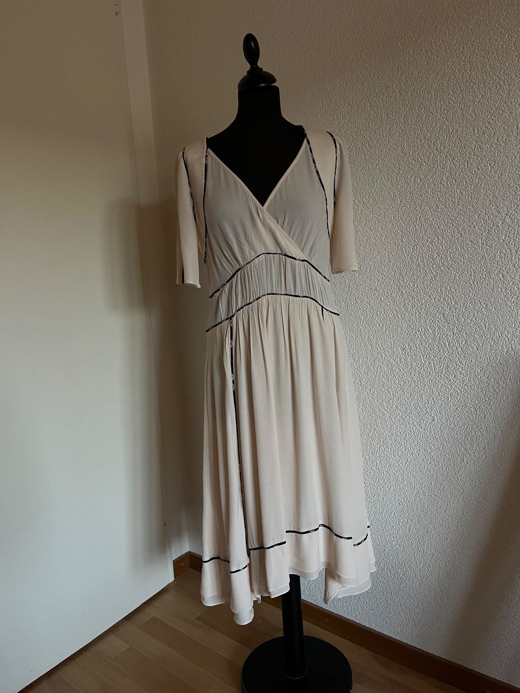 Ba&Sh Vestiti: Ba&sh robe beige taille 3 (38) – Usato da Boudry venduto da Fiona1973
