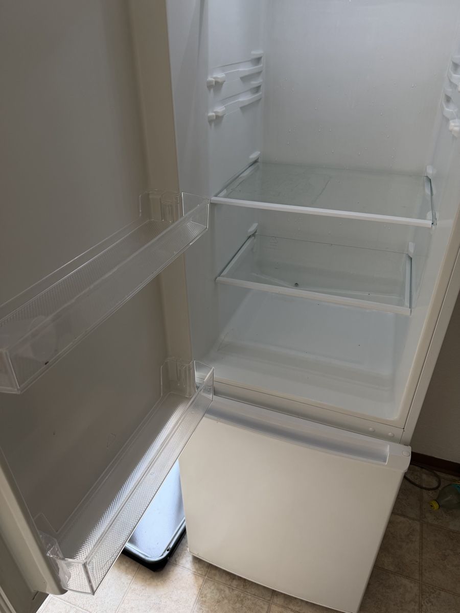 Fust Kühlschrank: Kühlschrank zu verkaufen  – Gebraucht aus Amriswil von vkt_kq6f