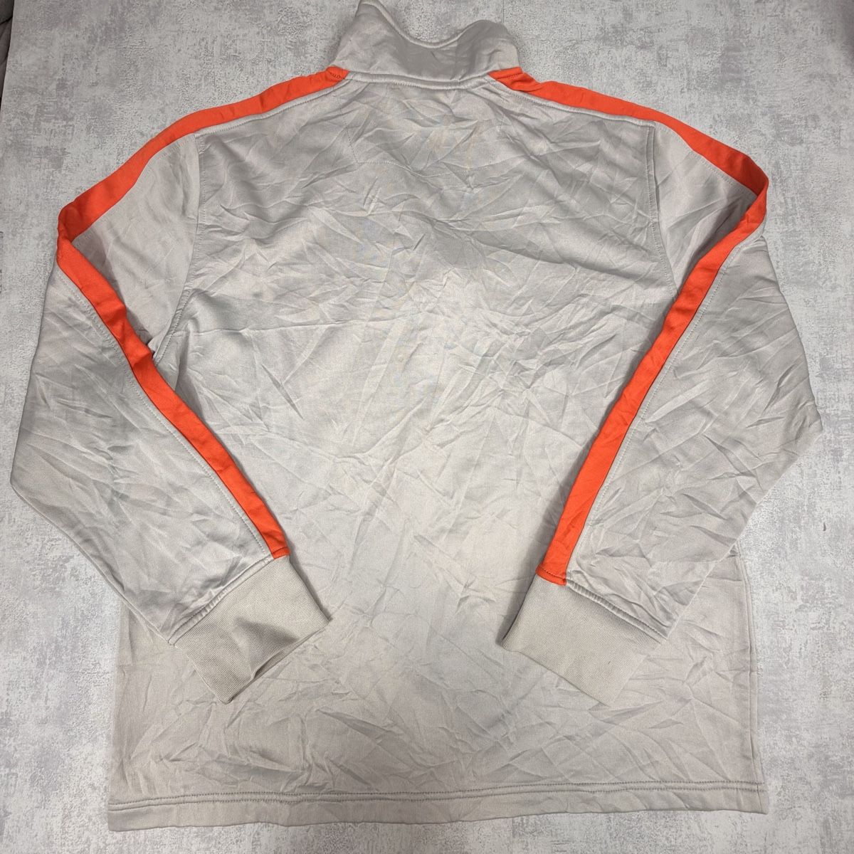 Reebok Maglioni & Felpe: Pull de sport chaud Reebok Zippé gris - Taille XL – Usato da Neuchâtel venduto da aliceguins 8
