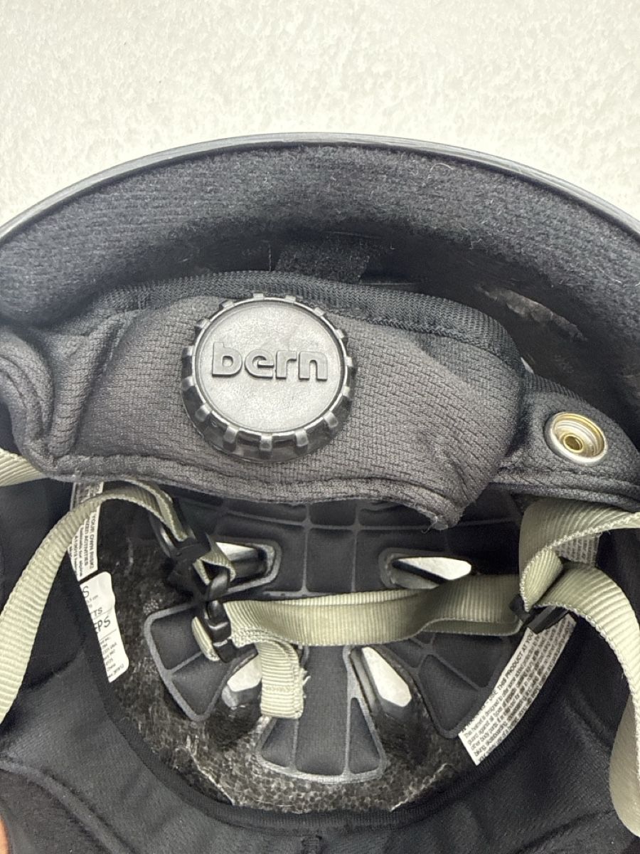 Caschi: Casque Bern  taille S occasion 52-55.5 – Usato da Chenens venduto da anasantos90 4