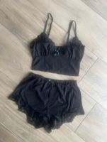TOP UND SHORTS UNGETRAGEN GRÖSSE S