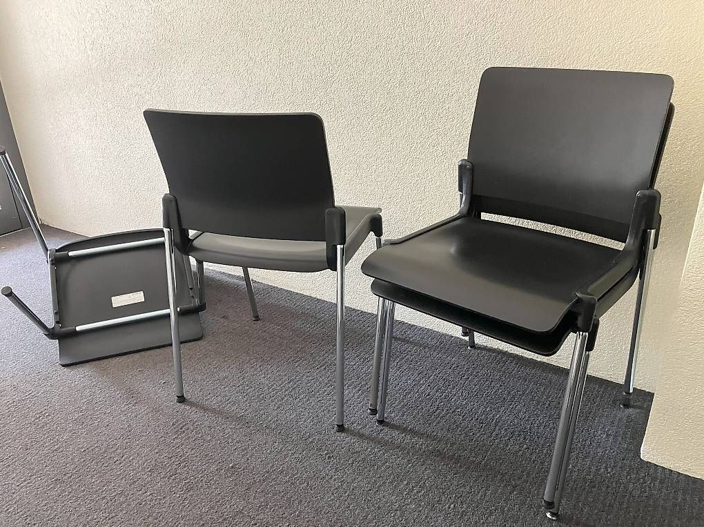 Girsberger Sedie: Holz- Metallstühle Girsberger – Usato da Horgen venduto da charger269 2