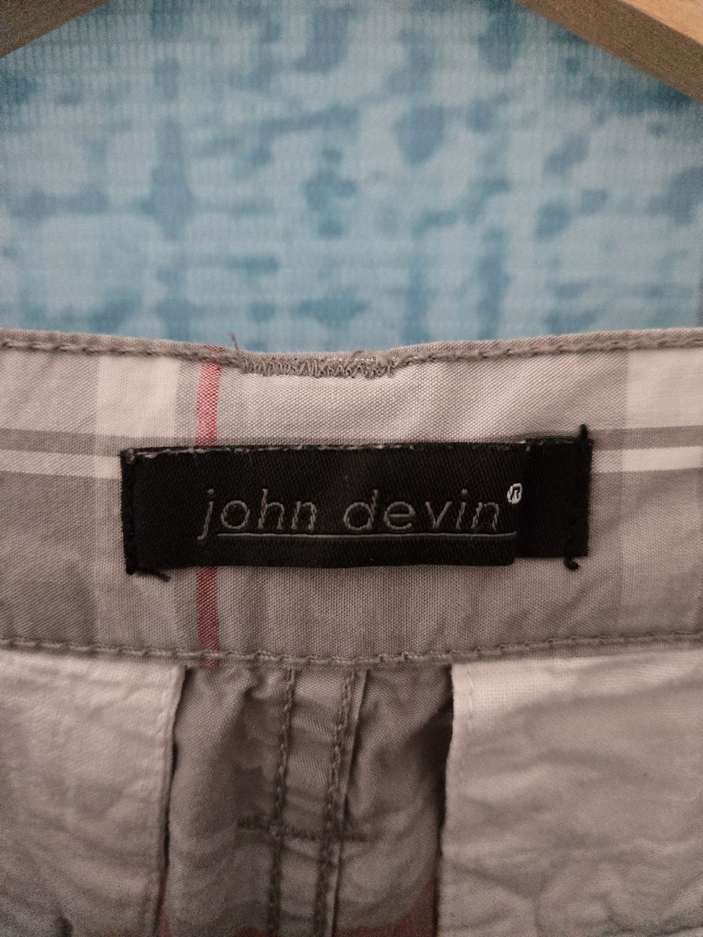Hosen: Bermuda John Devin taille 33 (taille levis) – Gebraucht aus La Chaux-de-Fonds von tuoro25 3