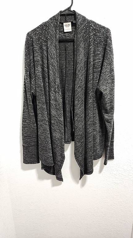 Jacken: Harley Davidson Black Studded Open Cardigan Sweater – Gebraucht aus Dagmersellen von mpincardini