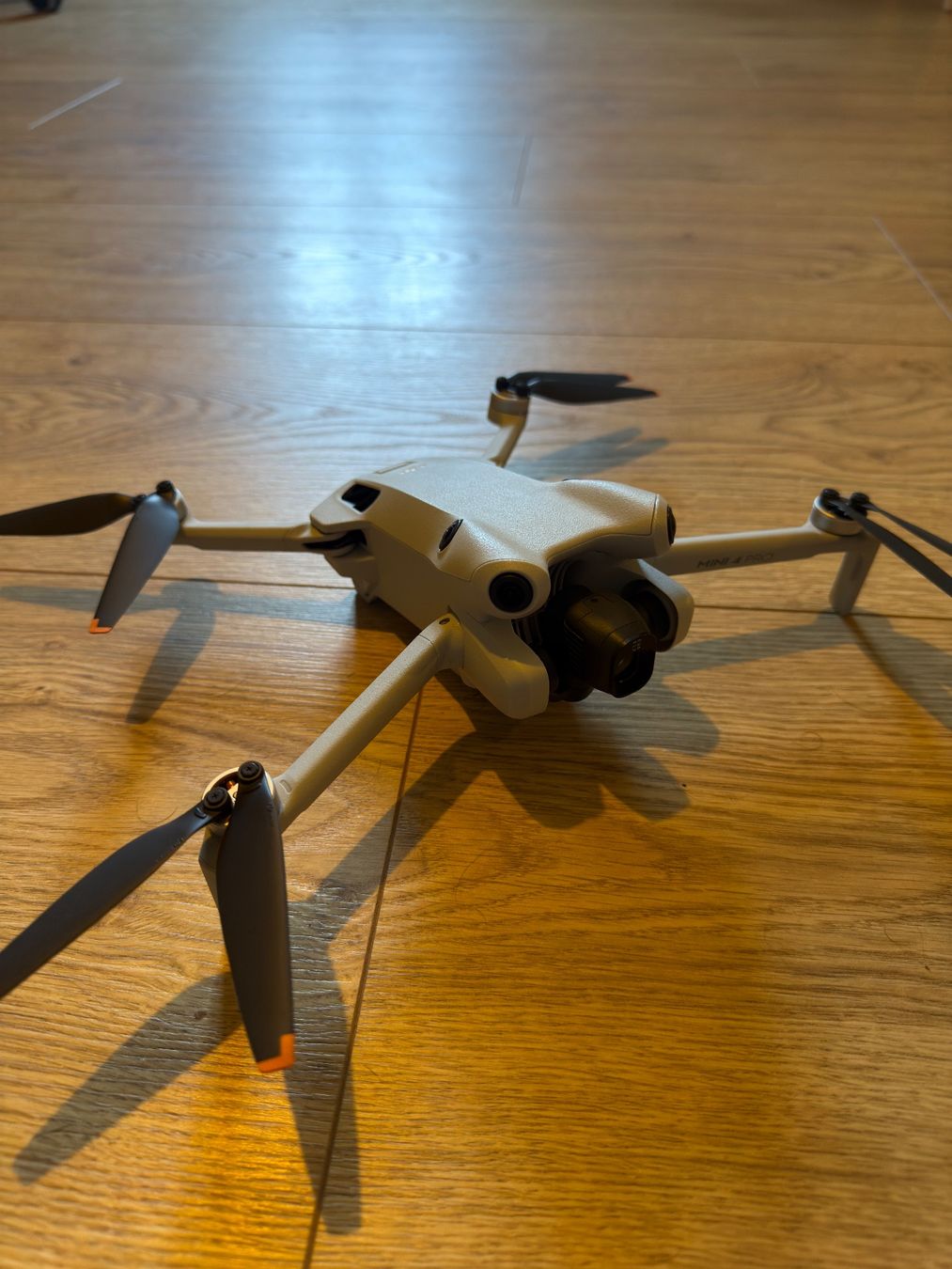 DJI RC Modellbau: DJI Mini 4 Pro Fly More Combo – Gebraucht aus Genève von Razvan.grm 1