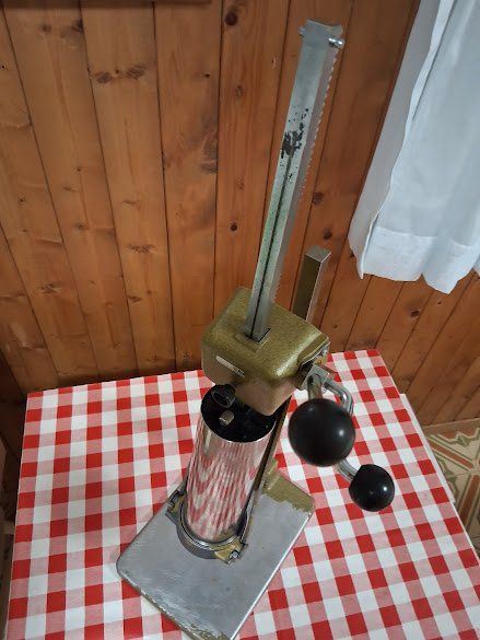 Kisag Appareils de cuisine: Vermicelles Maschine – D'occasion à Losone par delfino_2 1