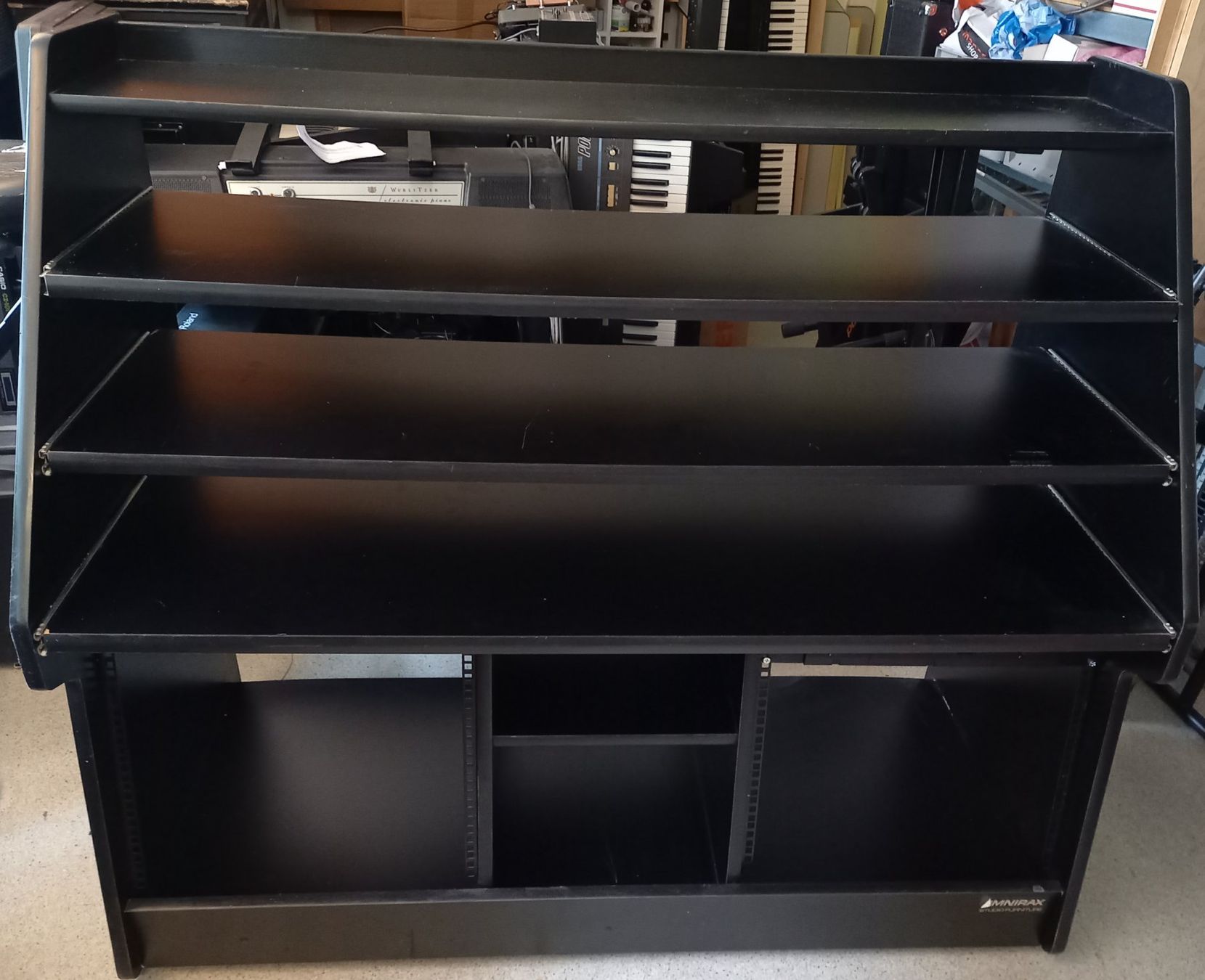 Strumenti musicali: Omnirax SynthRax 88 Keyboardgestell – Usato da Luzern venduto da garlicia