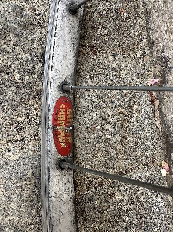 Cerchioni: Vintage Vorderrad 700c Super Champion – Usato da Binningen venduto da Globe_21 3