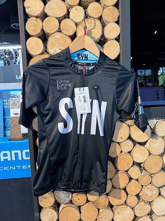 Leibchen & Hosen: Syndicate Training Jersey Black Woman – Gebraucht aus Zug von welcomecycles