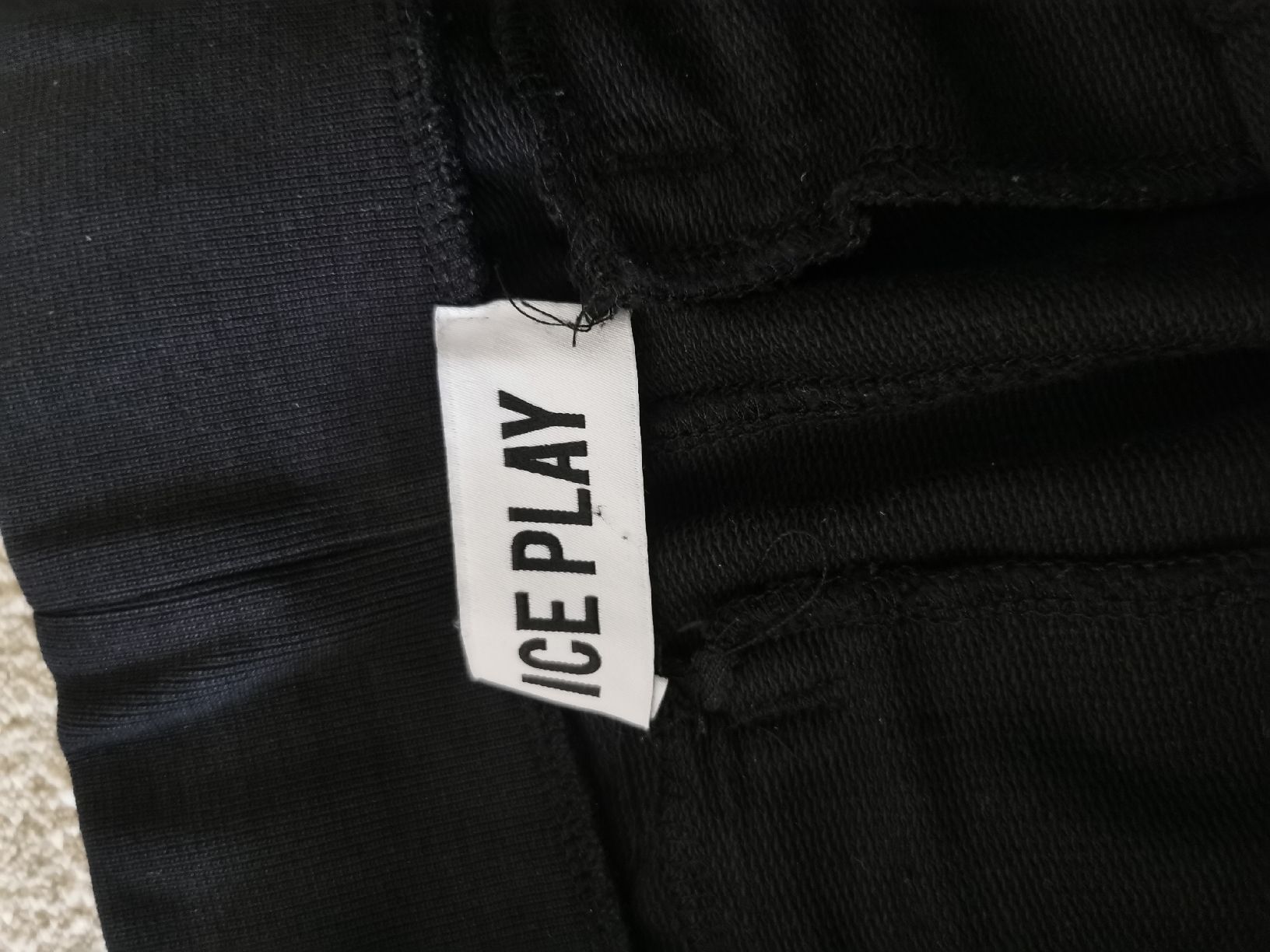 Pantaloni: Ice Play Jogging/Sweathose schwarz Gr. 50 – Usato da Erlenbach ZH venduto da alisamilana 1