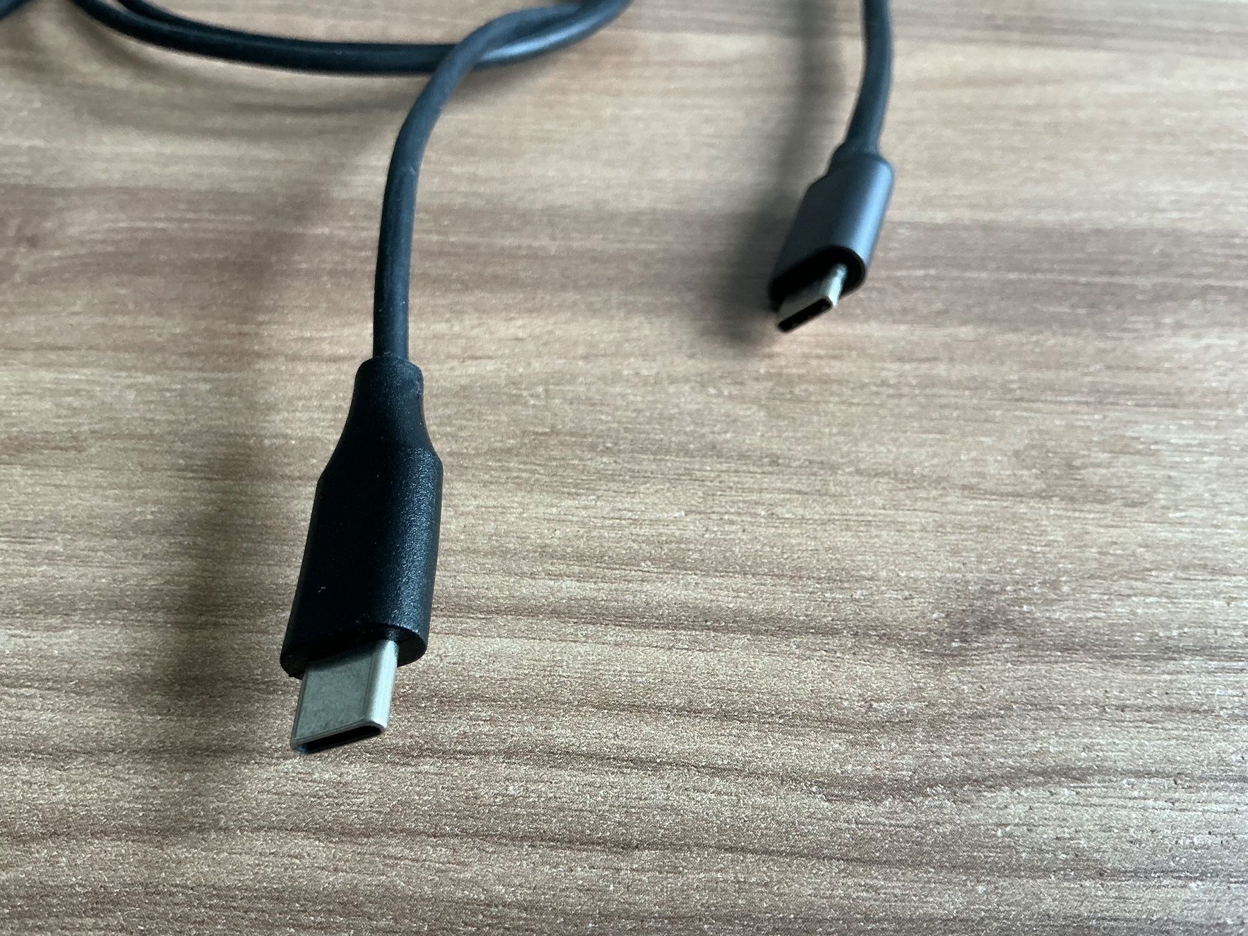 Câbles: USB Switch / 2x USB-C Buchse / 1x USB-C Stecker – D'occasion à Zürich par hub_h8vk 2