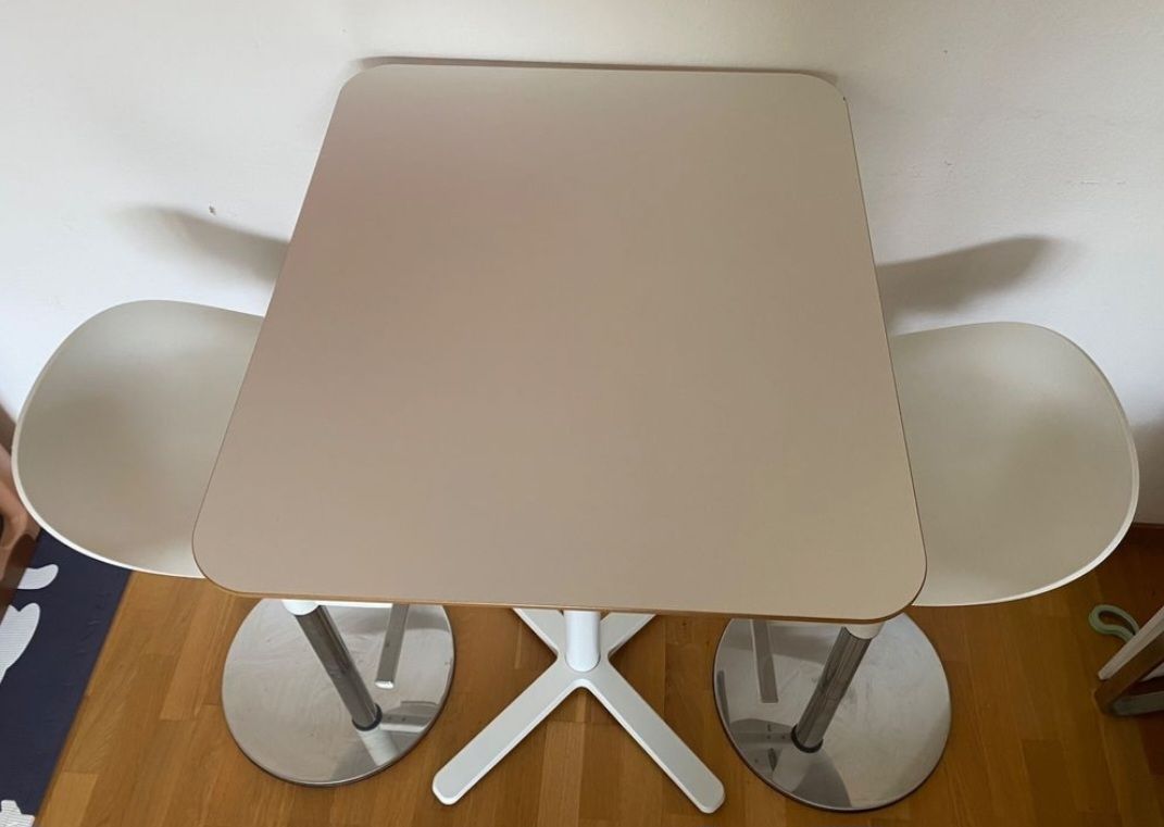 Ikea Tischset: Ikea Bartisch mit 2 Ikea Barstühlen – Gebraucht aus Weinfelden von bahamontes 2