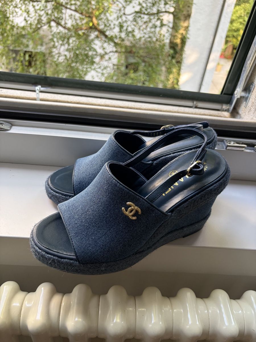 Scarpe da donna: Chanel Sandals – Nuovo (secondo la descrizione) da Zürich venduto da modcoss 5