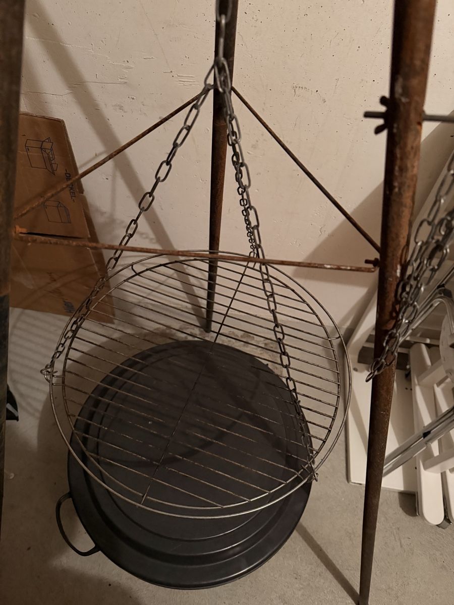 Grills: Grill tripod grill grate used – Gebraucht aus Zürich von mhm_6rhw 3