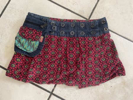 Lingam Barcelona Wende Rock, Grösse Free Size, Top Zustand!