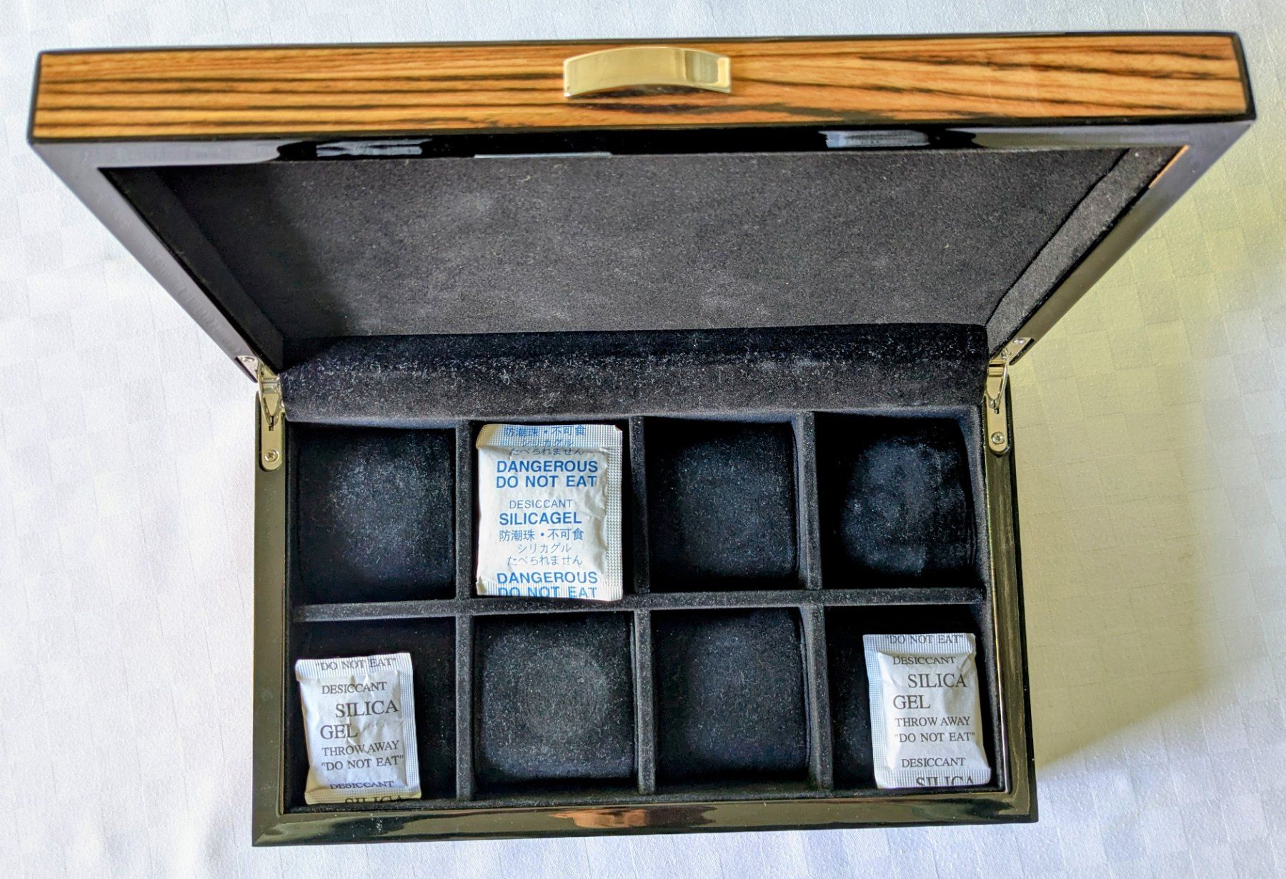 Scatole porta orologi: Uhrenbox in Holzoptik – Usato da Zürich venduto da hanso-foundation 1