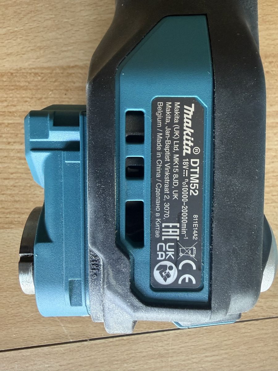 Makita Tutti gli attrezzi: Makita Multitool DTM52z 18V  – Usato da Grenchen venduto da Landy1 1