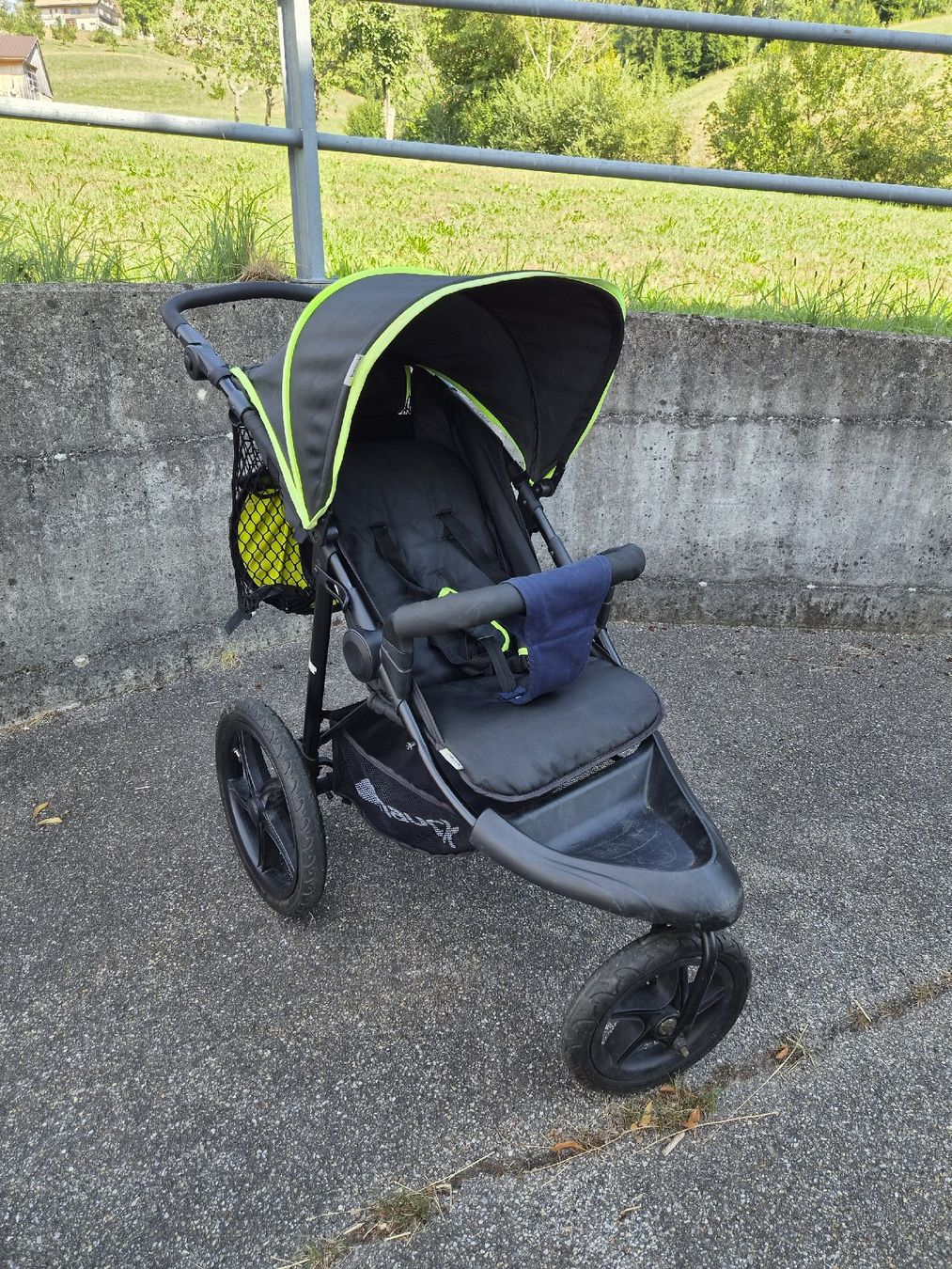 Poussette: 3 Rad Kinderwagen – D'occasion à Ebnet par korsi 1
