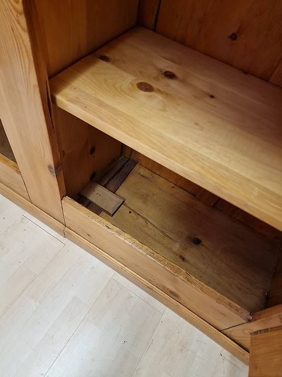Armoires: Tannenschrank  – D'occasion à Basel par FETAG_Brocki 4