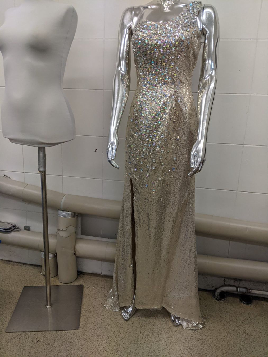 Kleider: Diese Kleid ist ein Traum – Gebraucht aus Langnau am Albis von Judithsebi