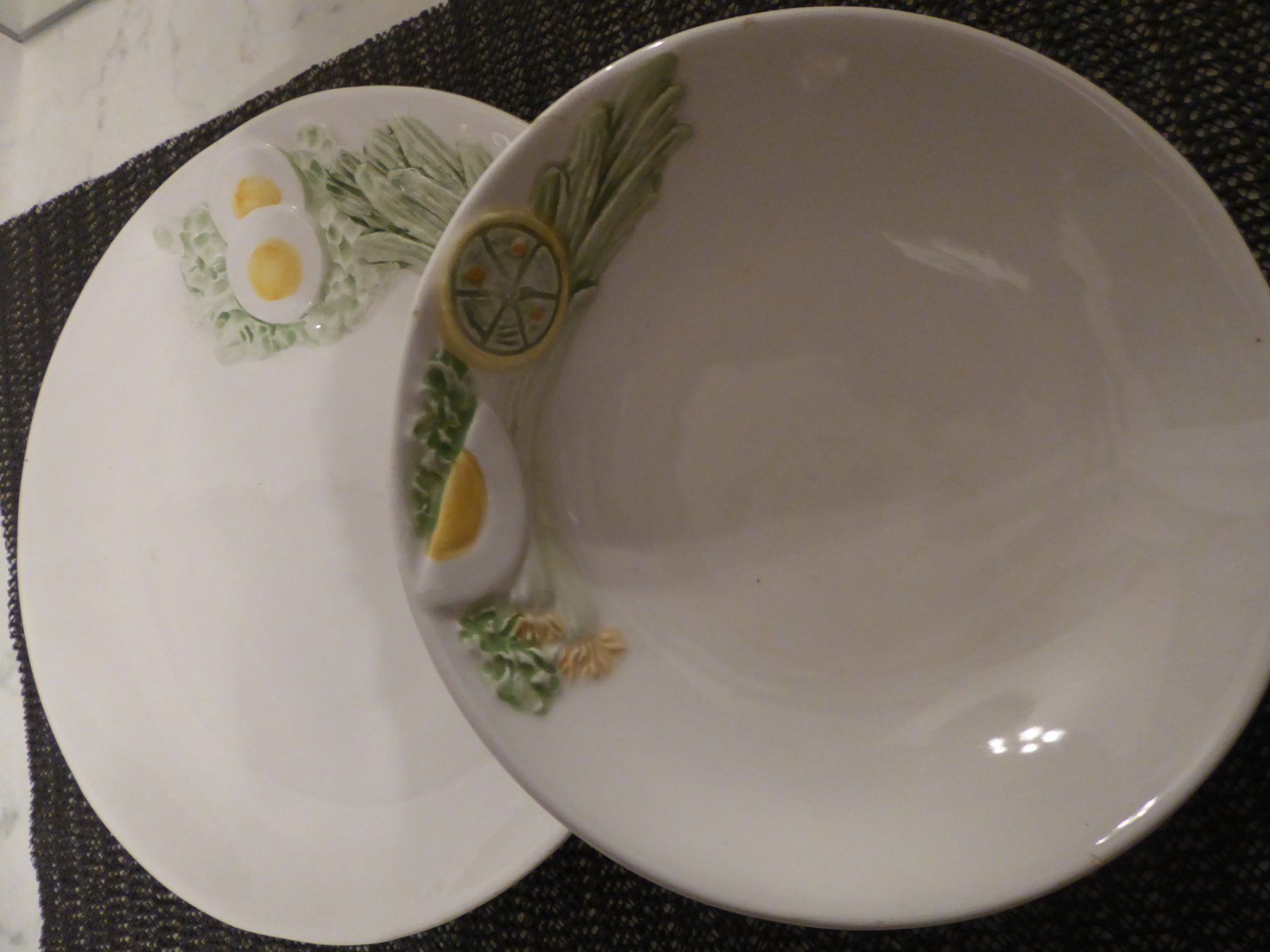 Teller: Teller und Schüsselchen mit Motiven – Gebraucht aus Pratteln von Emmy 5