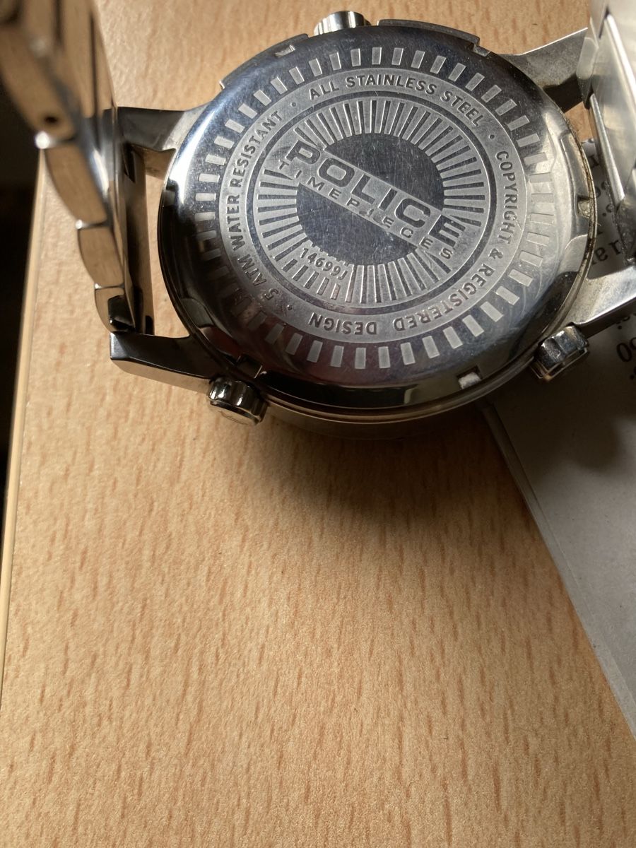 Police Montres: Herren Armband Uhr – Défectueux à Niederuzwil par Miami1999 1