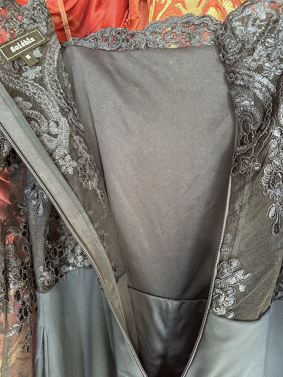 Tute: Jumpsuit dunkelblau. Grösse M. Neu elegant mit Spitzen – Nuovo (secondo la descrizione) da Zollikon venduto da into-the-west 3