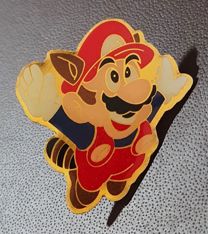 R644 - Pin Nintendo Super Mario Fliegt (Gebraucht) in Reinach BL für ...